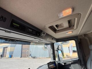 Scania P320 6X2 EURO6 + CARRIER SUPRA 1250 Mt 235kW