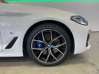BMW 530 D xDRIVE Touring M-Sportpakett 3.0 210kW