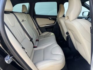 Volvo XC60 SUMMUM AWD   + 2.4 158kW
