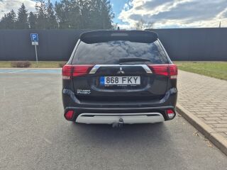 Mitsubishi Outlander 2.4 99кВ
