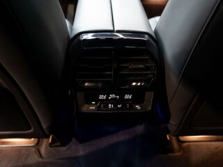 BMW iX xDrive 40 Sports Package 240кВ