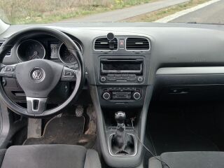 Volkswagen Golf 1.6 77kW