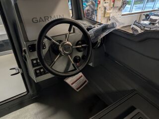 Sting Sting 600 Pro HT + Mercury F80 ELPT EFI