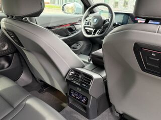 BMW i5 xDrive40 M-Sportpakett Pro 290кВ