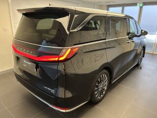 Lexus LM 350h Executive 2.5 140kW