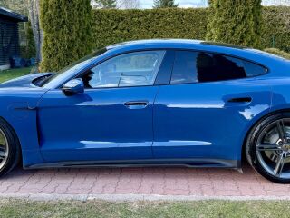 Porsche Taycan 4S 420кВ