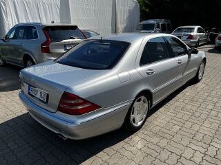 Mercedes-Benz S 600 6.0 V12 270kW