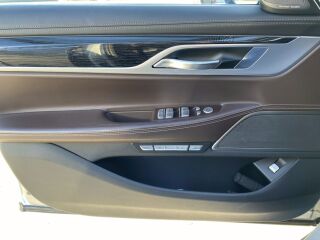 BMW 740 X-Drive 3.0 235кВ