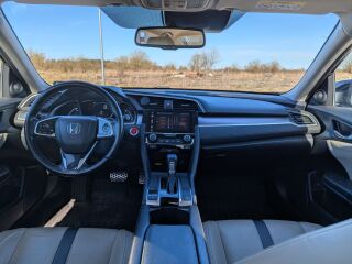 Honda Civic Executive Navi 1.5 VTEC Turbo 134кВ