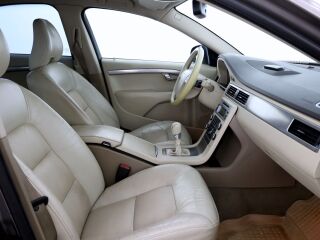 Volvo S80 Summum 2.4 D5 136kW