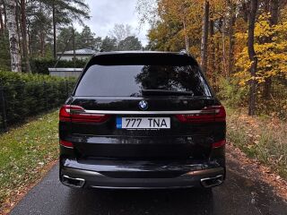 BMW X7 M50 3.0 Dark Shadow Edition 294кВ