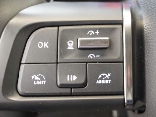 Citroen C4 Shine PureTech 130 AT8 1.2 96kW
