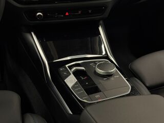 BMW 320 Touring G21 M Sport Melbourne-Red Metallic 2.0 140kW