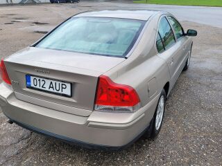 Volvo S60 2.4 103kW
