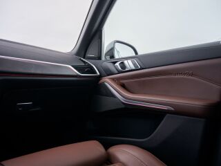 BMW X5 M50 4.4 V8 390kW