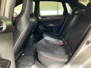 Subaru Impreza WRX STI 2.5 221кВ