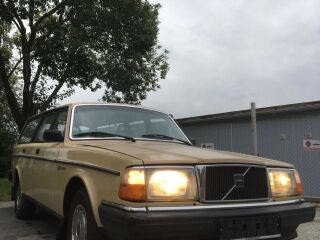 Volvo 240 2.3 82kW
