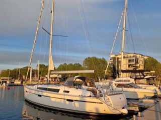 Bavaria CRUISER 41 D2-40