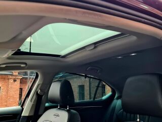 Skoda Superb 4x4 Laurin & Klement PLUS 2.0 TSi 200kW