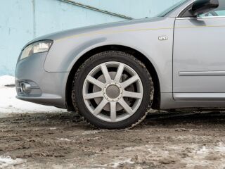 Audi A4 S line 3.2 V6 188kW