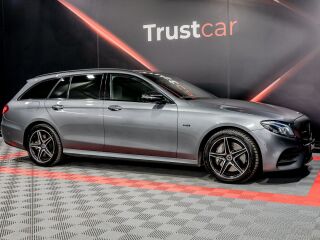 Mercedes-Benz E 300 AMG Designo 2.0 143kW