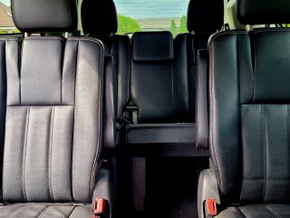 Chrysler Town & Country 3.6 211кВ
