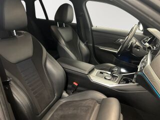 BMW 330 e Touring M-Pakett 2.0 215кВ