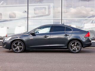 Volvo S60 City Safety 2.0 R5 D3 120kW