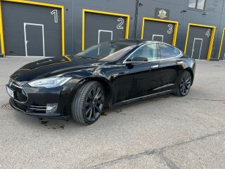 Tesla Model S 52kW