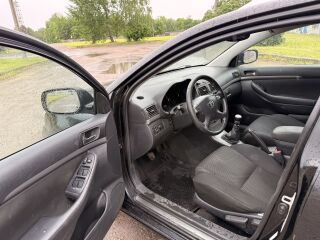 Toyota Avensis 2.0 93kW