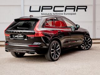 Volvo XC60 B4 AWD R-Design Mild Hybrid 2.0 145кВ