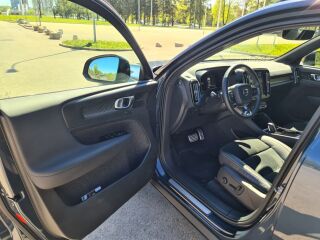 Volvo XC40 Recharge 300kW