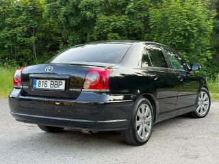 Toyota Avensis Linea Sol Technical 2.0 VVT-i 108kW
