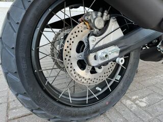 QJ Motor SVT 650 X kohvritega V2 57kW