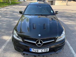 Mercedes-Benz C 63 AMG EDITION 507 6.2 373kW