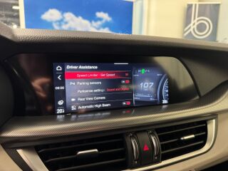 Alfa Romeo Stelvio Veloce Launch Edition 2.0 206kW