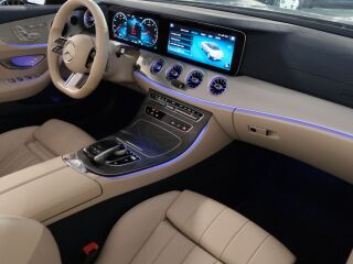 Mercedes-Benz E 200 AMG 4matic Cabrio 2.0 145кВ