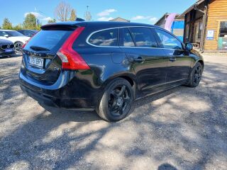 Volvo V60 MOMENTUM 2.0 D 120kW