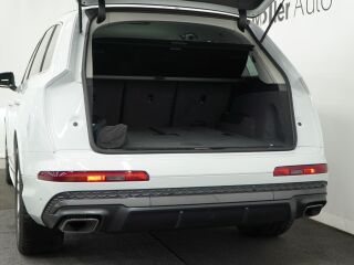 Audi Q7 S line Quattro 3.0 210kW