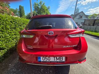 Toyota Auris Auris hybrid 5d hatchbac 1,8 lux 1.8 73kW