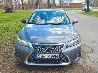 Lexus CT 200h 1.8 73кВ
