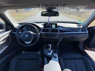 BMW 318 2.0 110kW