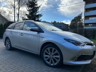 Toyota Auris 1.8 73kW