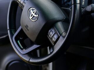 Toyota Hilux 2.4 110kW