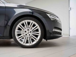 Skoda Superb TDI Elegance 2.0 147кВ