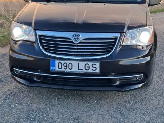 Lancia Voyager 2.8 130kW