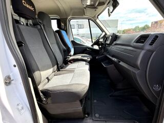 Renault Master Double Crew Cab Scattolini 2.3 107kW