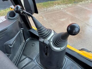 JCB 4 CX 4x4 81kW