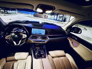 BMW X7 3.0 195kW