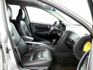 Volvo XC70 Summum AWD ATM 2.4 D5 120kW